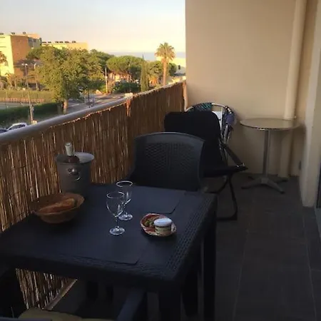 T3 Classe 3 * Vue Parking 100 M Plage/ville Apartamento Le Lavandou