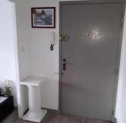 T3 Classe 3 * Vue Parking 100 M Plage/ville * Le Lavandou