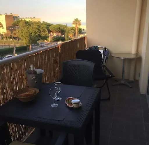 T3 Classe 3 * Vue Parking 100 M Plage/ville Apartman Le Lavandou